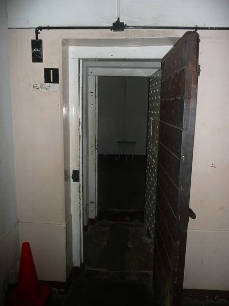 Death Row Cell - only 44 occupants