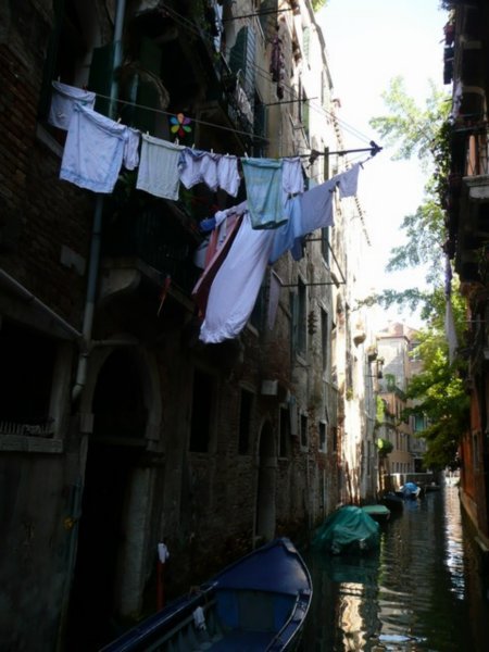 Italian washing - picturesque