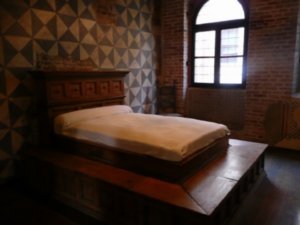 The bed from Zafarelli's Romeo & Juliet