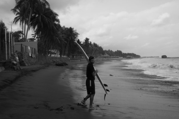 Surfing El Salvador