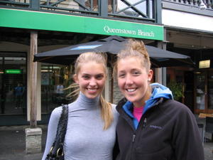 running into Senko on the streets of Queenstown then running into a bunch of other people we knew later that night!