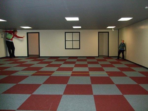 illusion room