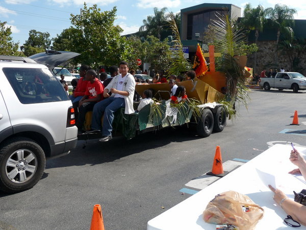 Bob pulled the eighth grade float