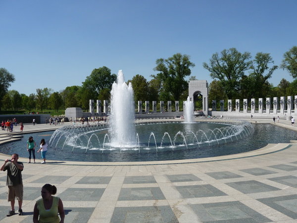 Overlooking the fountain at the 