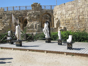 Statuary around Cesaria