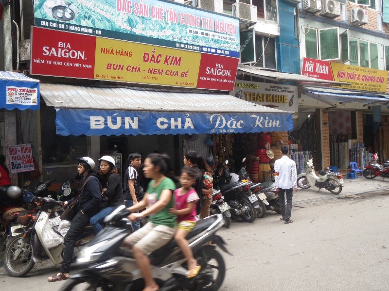 Bun Cha Street Restaurant 