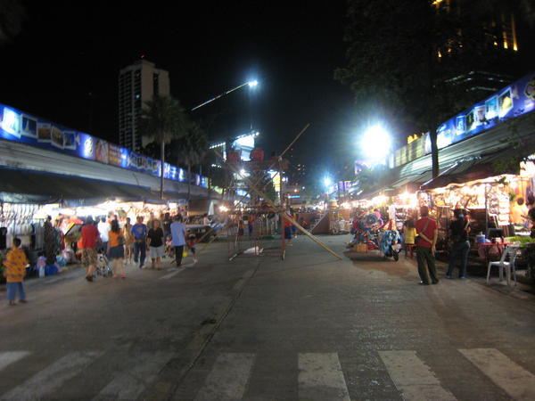 Saun Lum Night Bazar