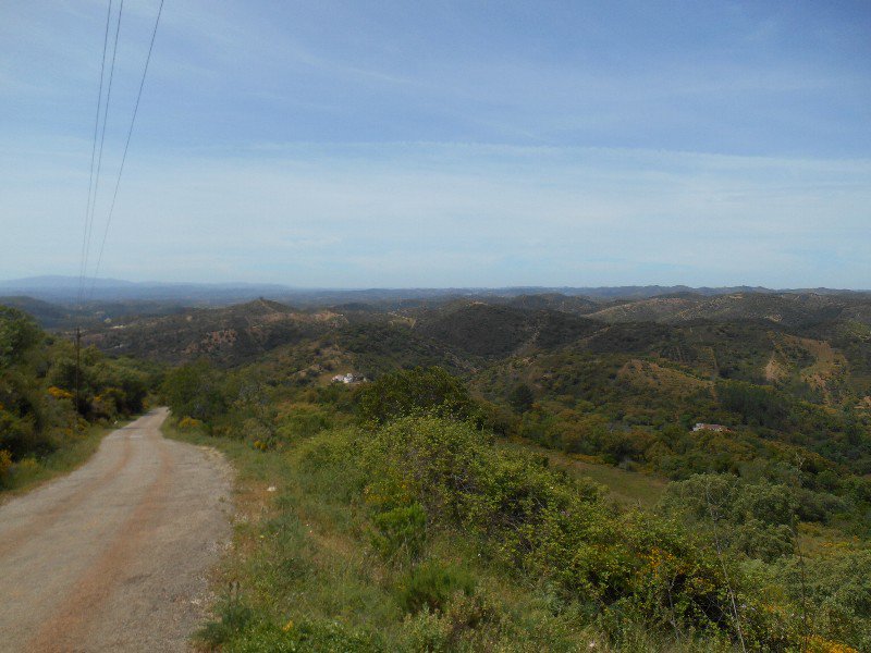 Vista 2 on the road to Sarnadas