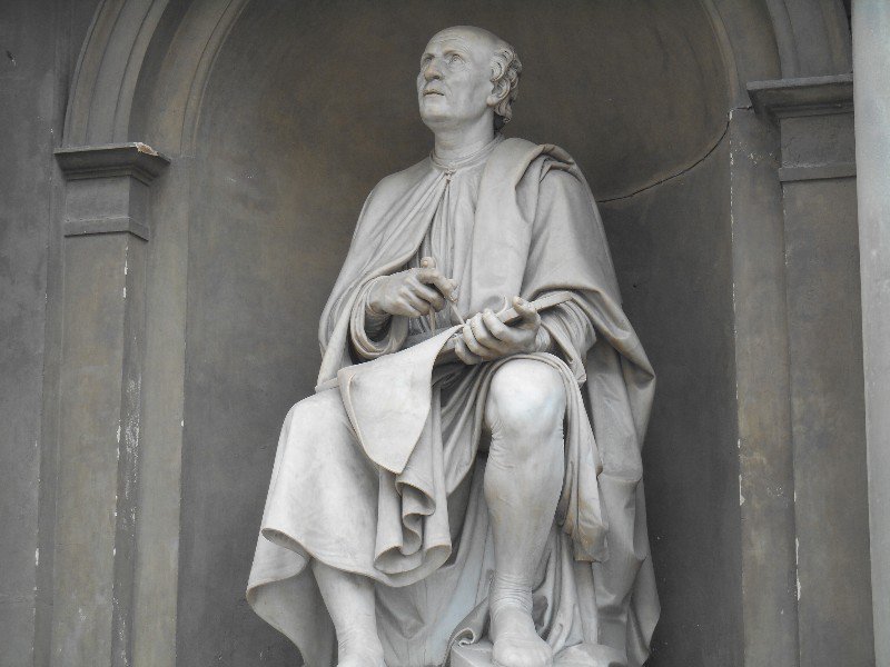 statue of Brunelleschi