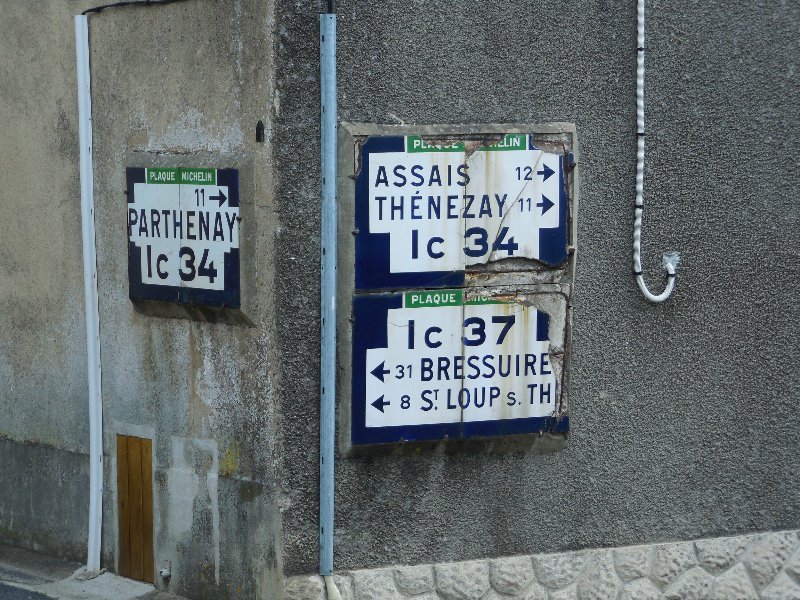 Original Michelin road sign