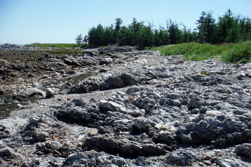 Interesting rock formations along Ross Island