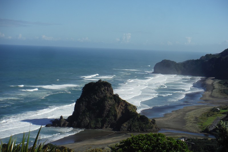 The Lion Rock form a viewpoint as you enter (or leave) Piha