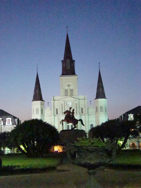 St. Louis Cathedral & Jackson Statue