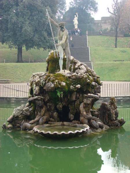 Pitti Garden Fountain
