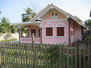 random pink house off the beaten path