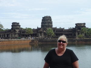 Amy makes it to Angkor Wat