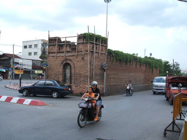 The City Wall of Chiang Mai & race track ring-road