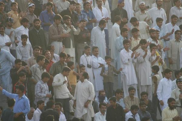 Pakistani audience (men's side)