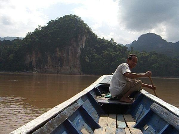 in the boat on the way to Pak Ou cave