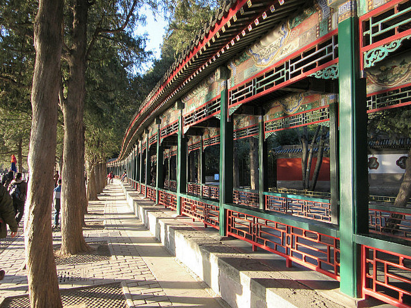 Longest Outdoor Corridor in the World, S.Palace