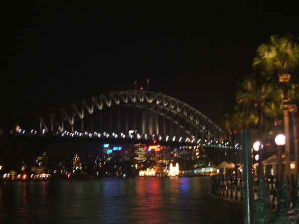 Harbour bridge by night