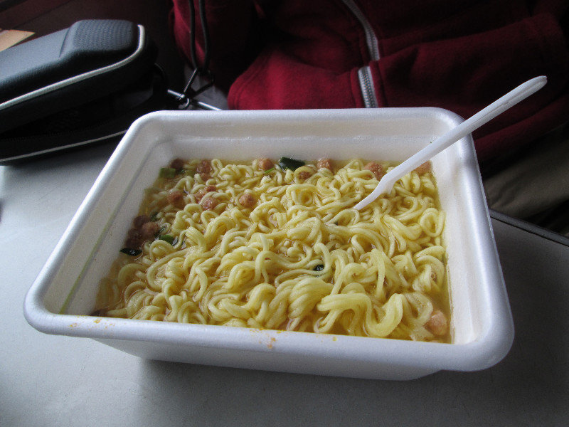Train food-noodles