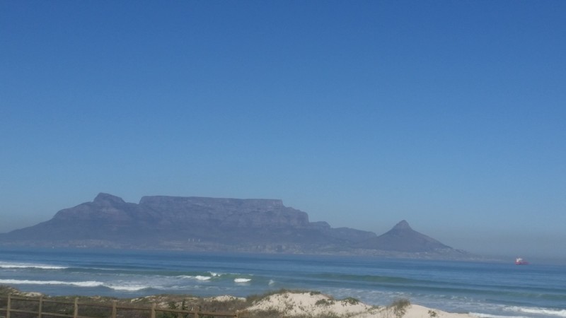 Table Mountain, city in front and sea