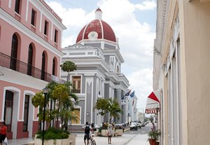 Boulevard-Cienfuegos 
