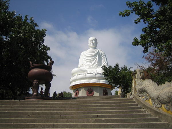 Large sitting Buddha in Nha Trang