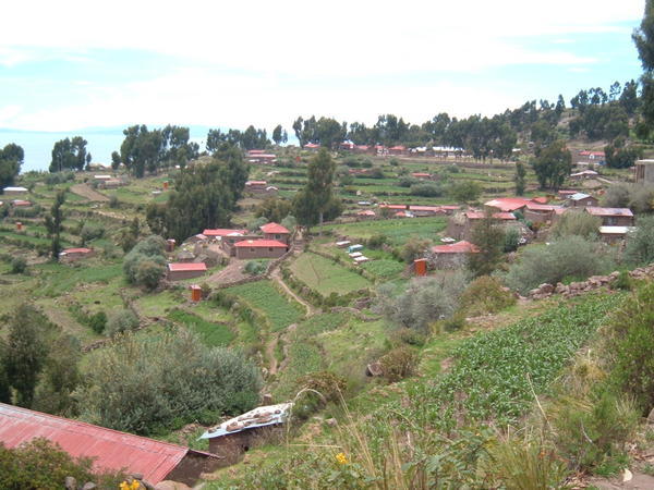 Family homes and farms on Taquile