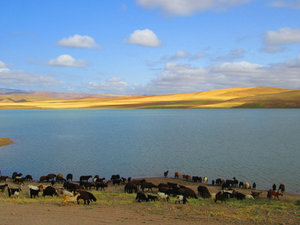 Khandagh-Loo (or Pari) lake 