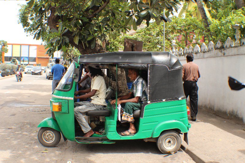 Colombo taxi