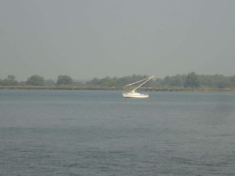 Yacht lowering Mast