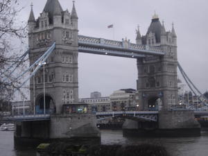 Tower Bridge, not London Bridge!
