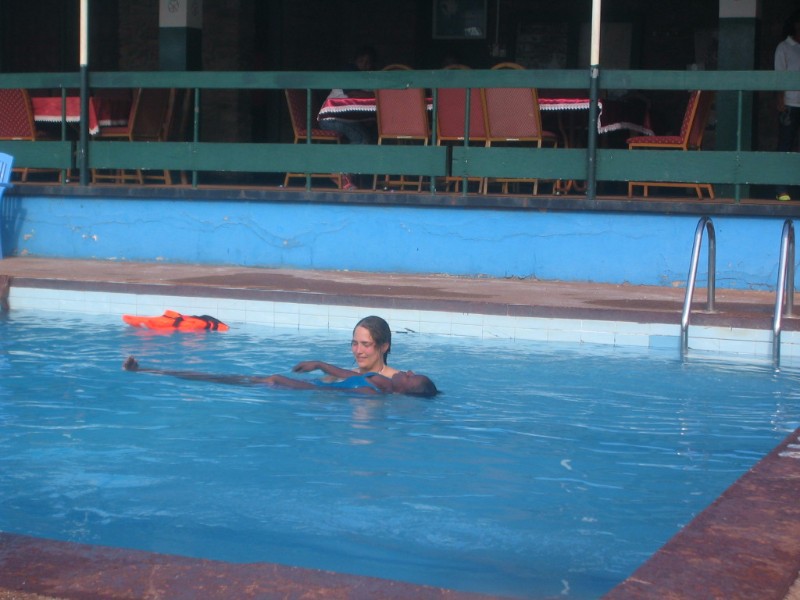Swimming lessons at Mole 