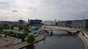 Spaziergang durch die Bürogebäude des Bundestags.
