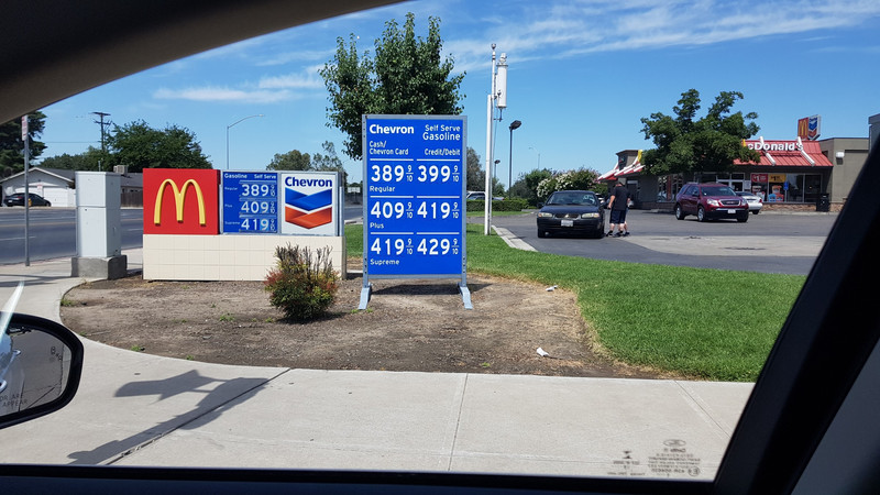 Benzin ist hier billig.