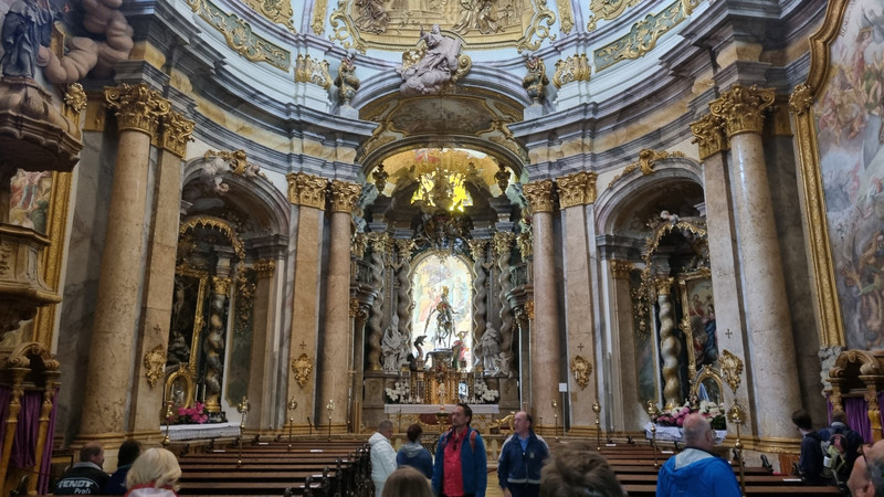 Besuch von Kloster Weltenburg und Kelheim.