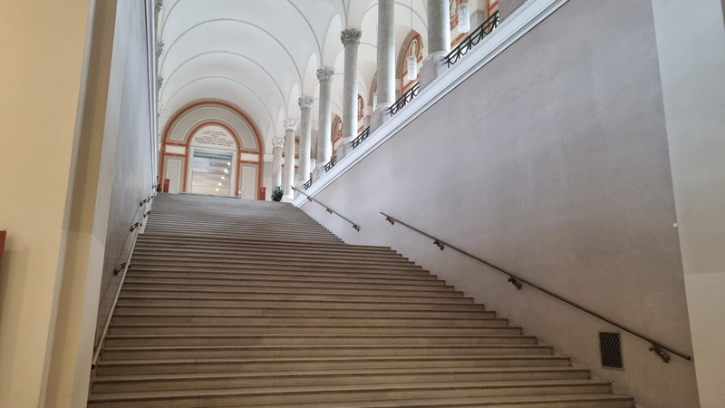 Besuch der Bayerischen Staatsbibliothek in München.