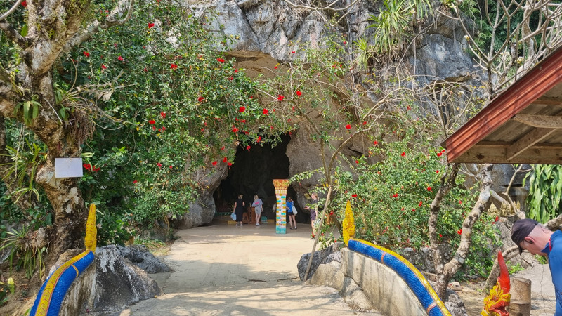 Die Elefantenhöhle.