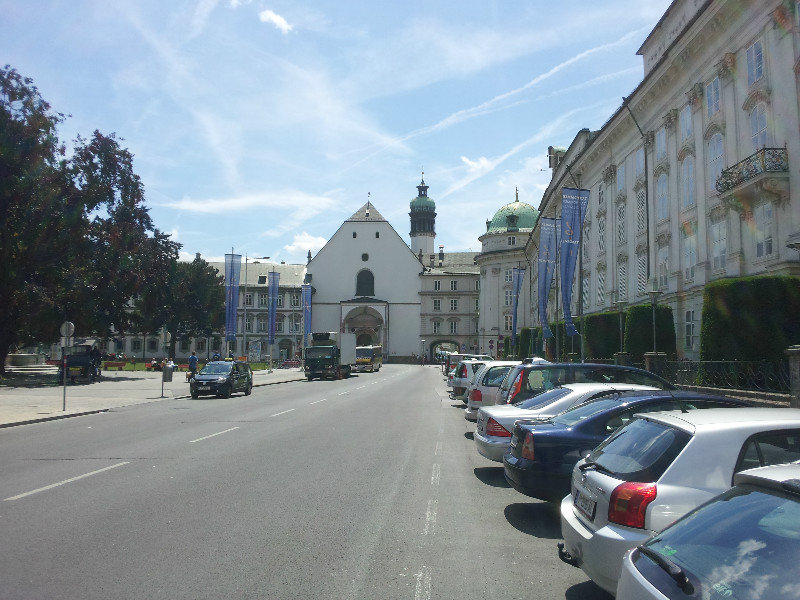 Das Ensemble Hofkirche, Hofburg und Volkskunst Museum