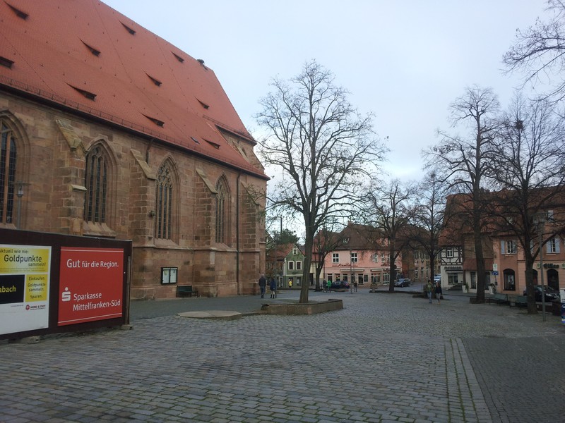 Die katholische Kirche und der Martin Luther Platz.