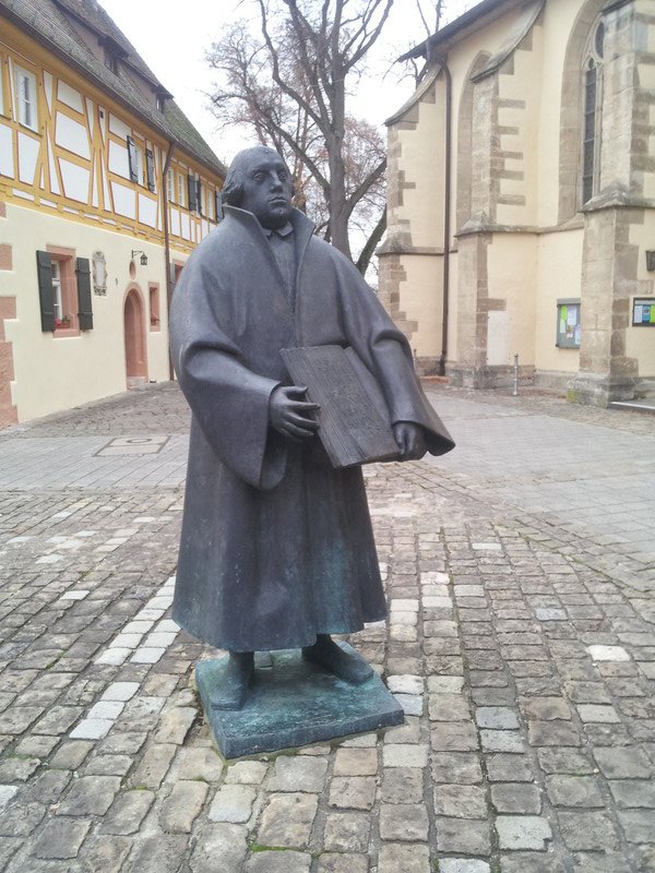 Die Martin-Luther Statue.