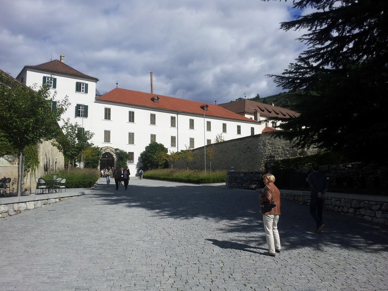 Eingang zum Kloster Neustift.