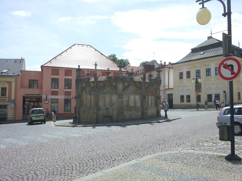 Der Steinerne Brunnen.