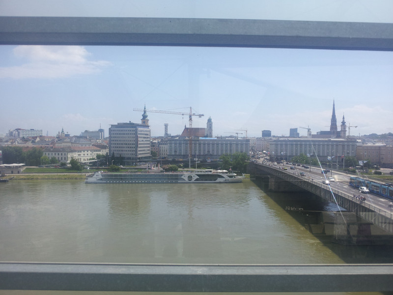 Blick vom Ars Electronica Center.