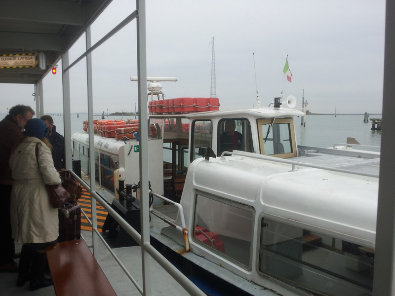 Fahrt mit dem Boot nach Venedig.