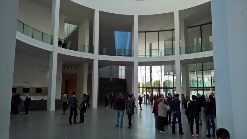 Foyer der Pinakothek der Moderne.