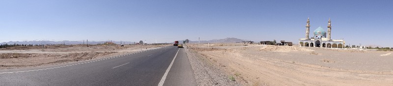 Long roads, 450km to Shiraz