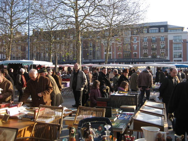 the crowd at the market